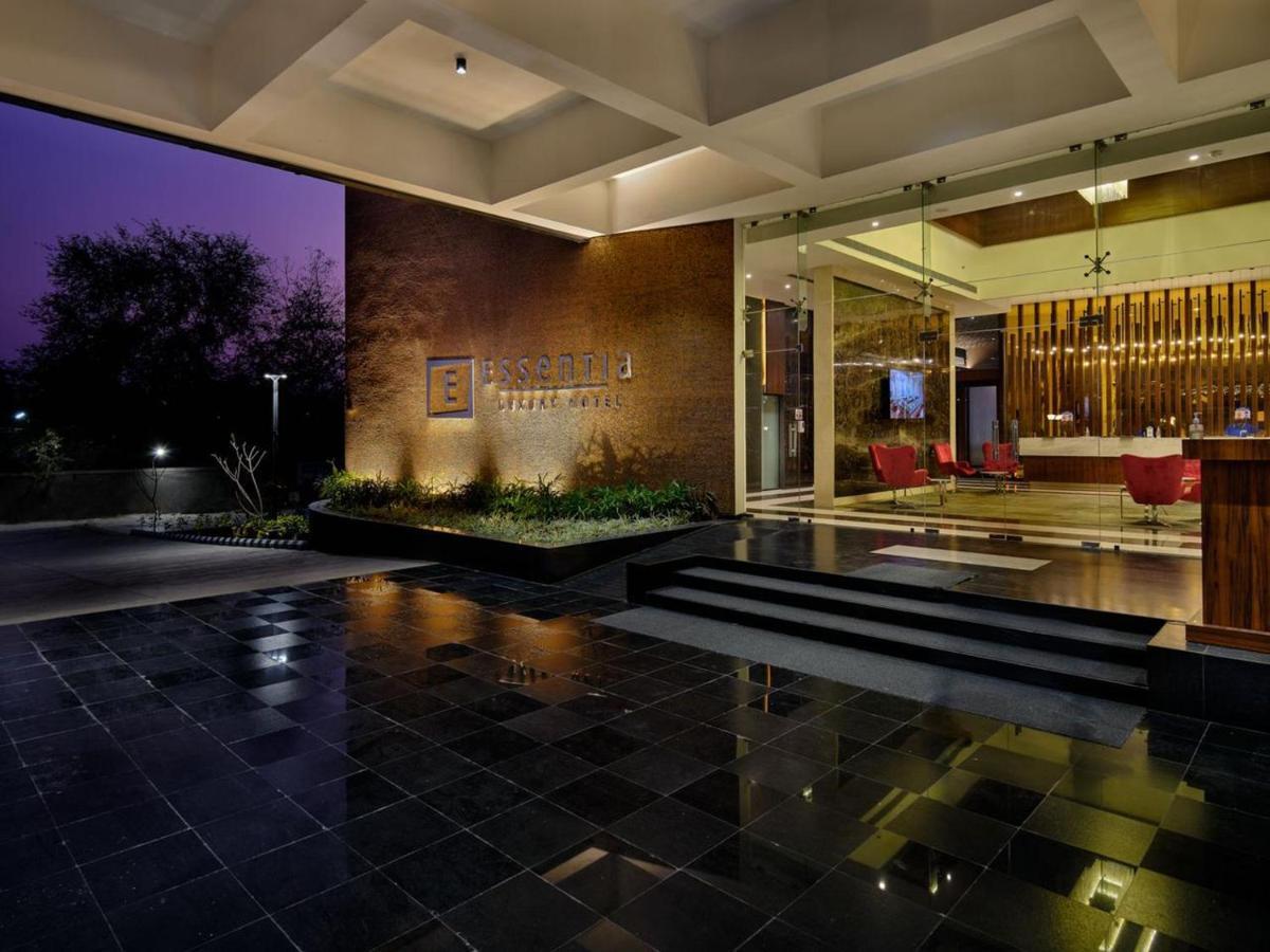 Essentia Luxury Hotel Indore Eksteriør billede